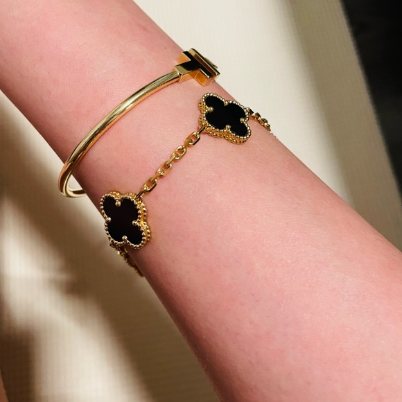 📦Sold📦💯VCA 5 motifs flower bracelet 🌺 - Picture 5 of 5